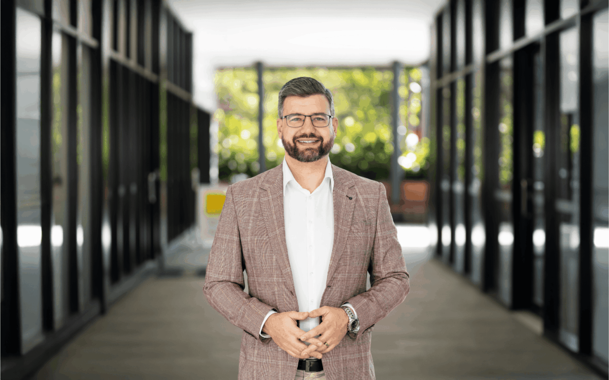 Adam Stefan Ray White Real Estate agent Stafford 4053 Real estate agent Stafford Heights 4053